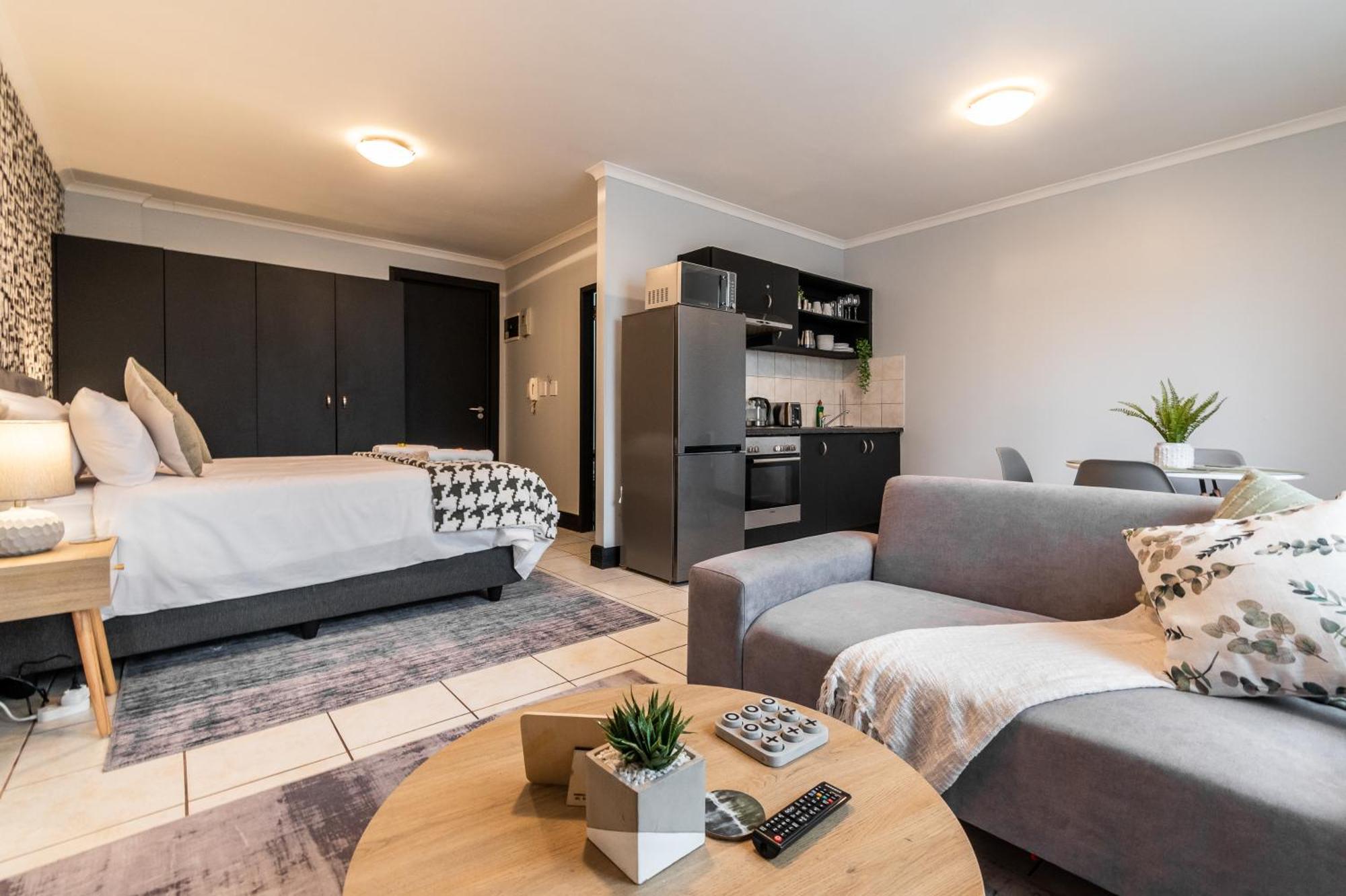 Apartamento The Square 135- Studio With Free Parking, Pool & Gym Access Ciudad del Cabo Exterior foto