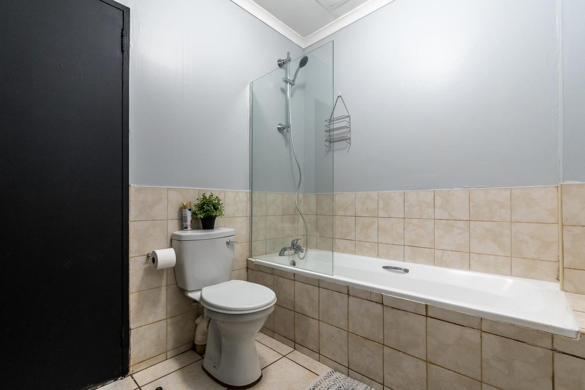 Apartamento The Square 135- Studio With Free Parking, Pool & Gym Access Ciudad del Cabo Exterior foto
