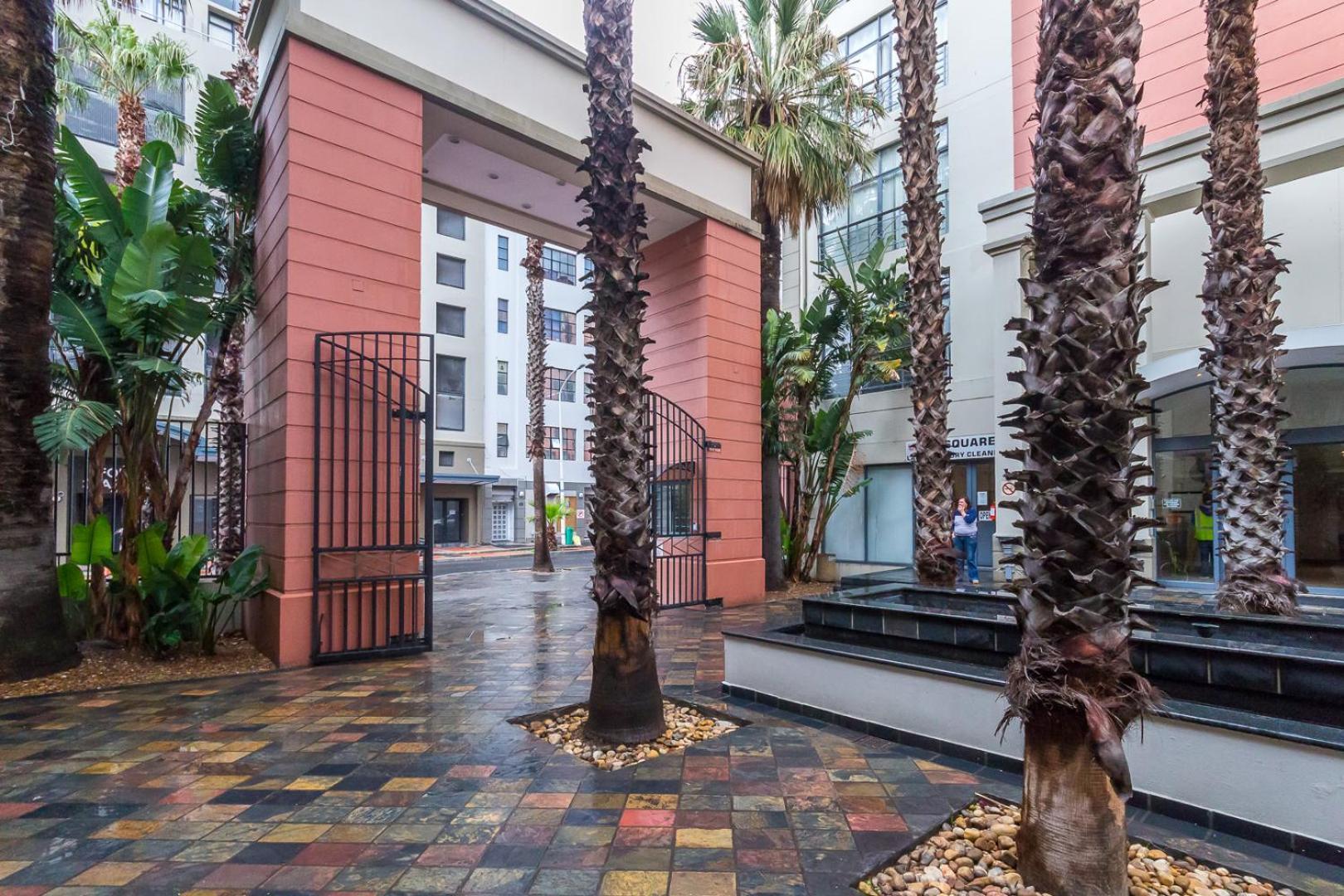 Apartamento The Square 135- Studio With Free Parking, Pool & Gym Access Ciudad del Cabo Exterior foto