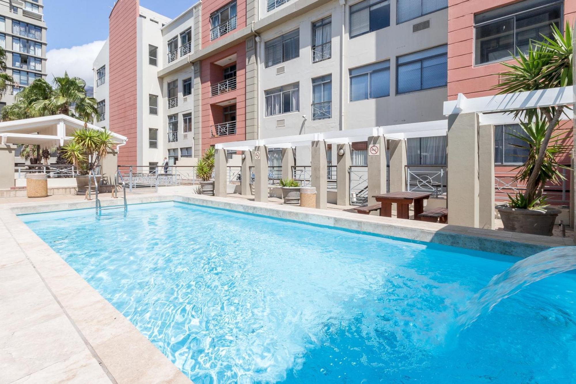 Apartamento The Square 135- Studio With Free Parking, Pool & Gym Access Ciudad del Cabo Exterior foto