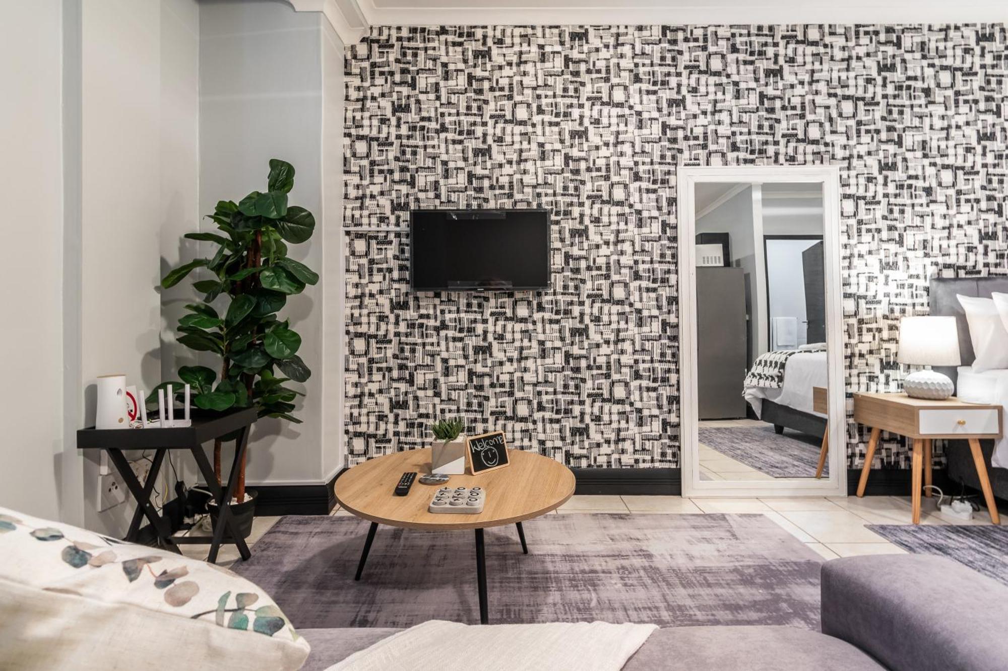 Apartamento The Square 135- Studio With Free Parking, Pool & Gym Access Ciudad del Cabo Exterior foto